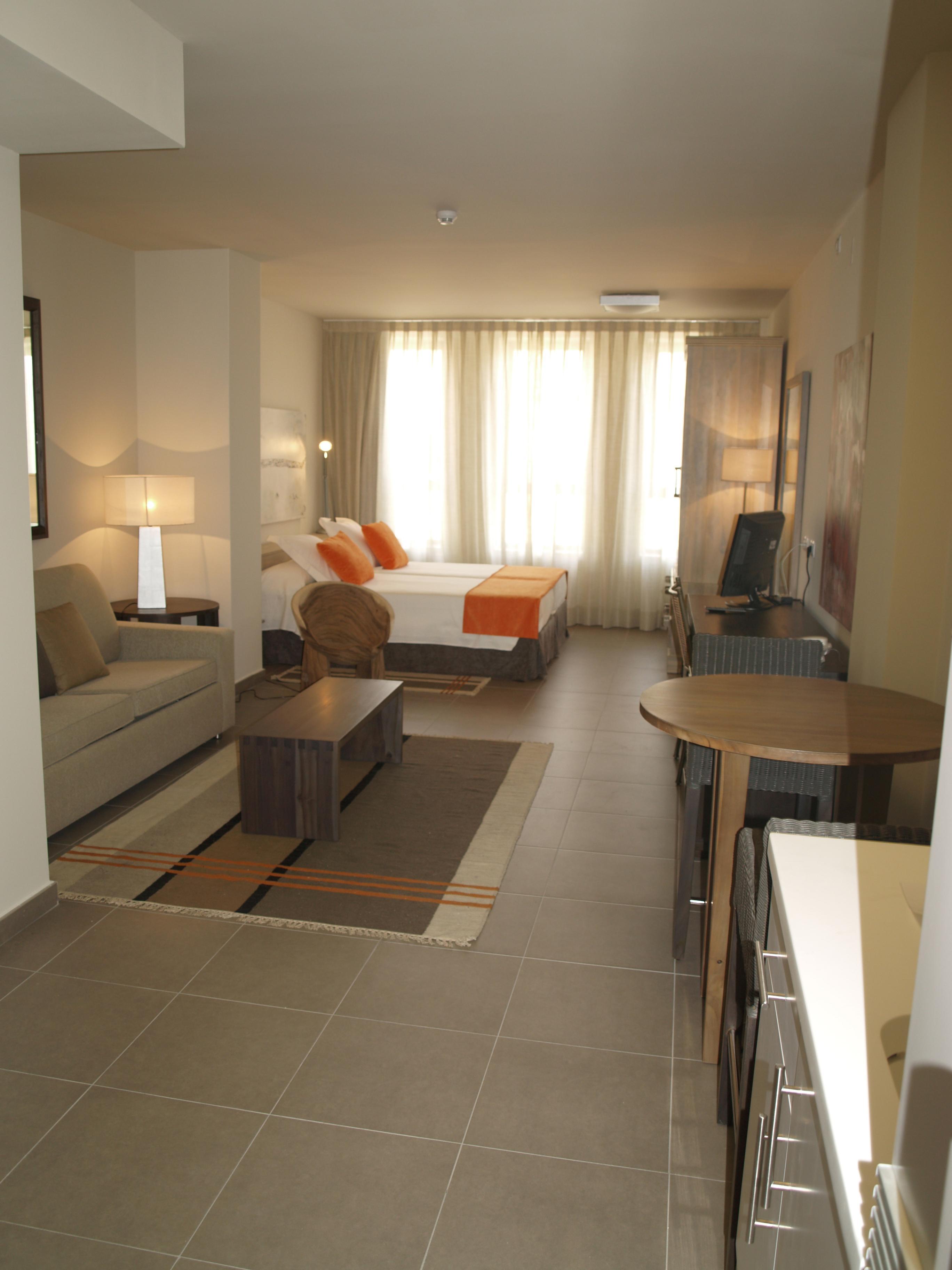 Eco Alcala Suites Мадрид Экстерьер фото