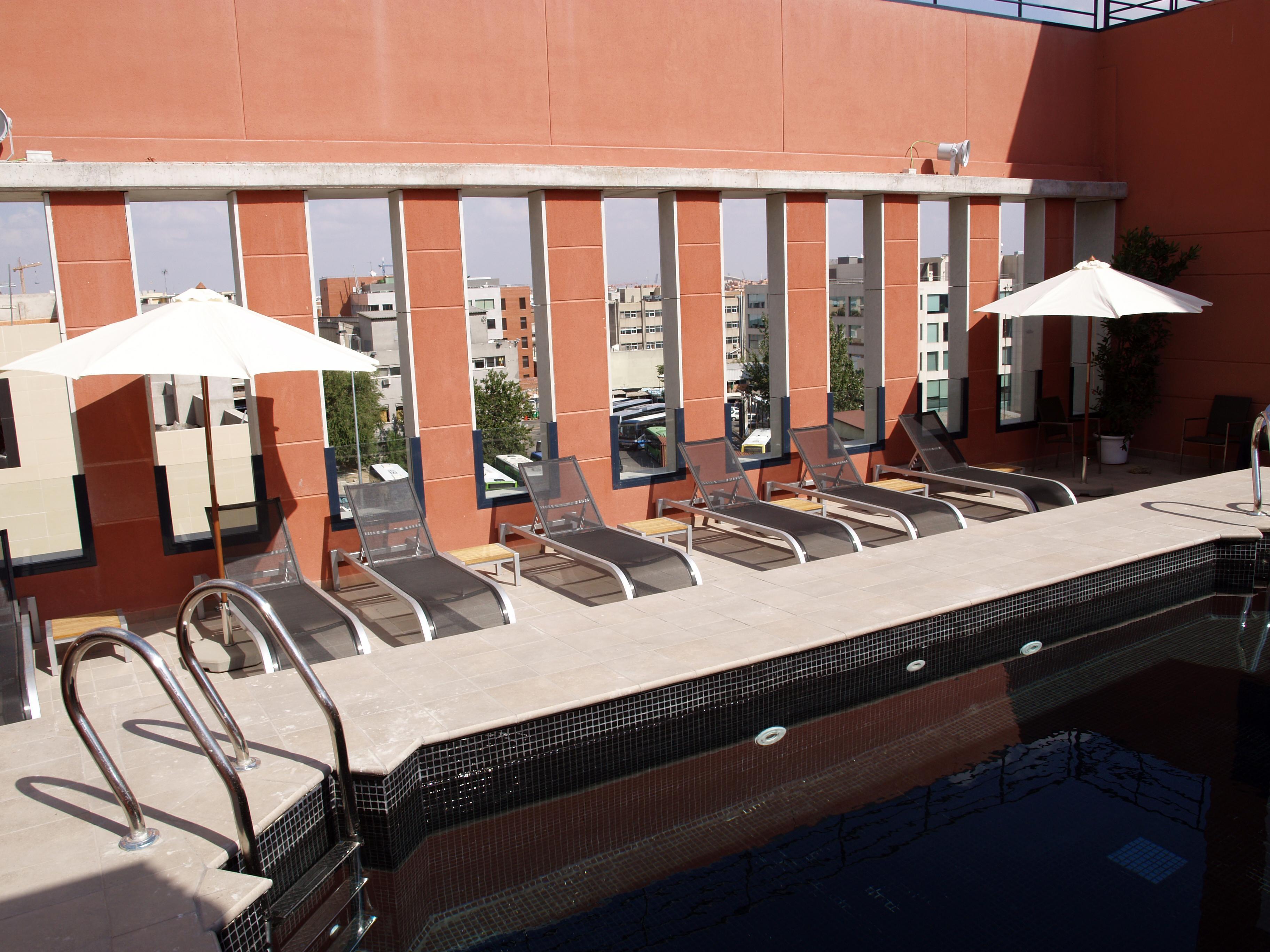 Eco Alcala Suites Мадрид Экстерьер фото