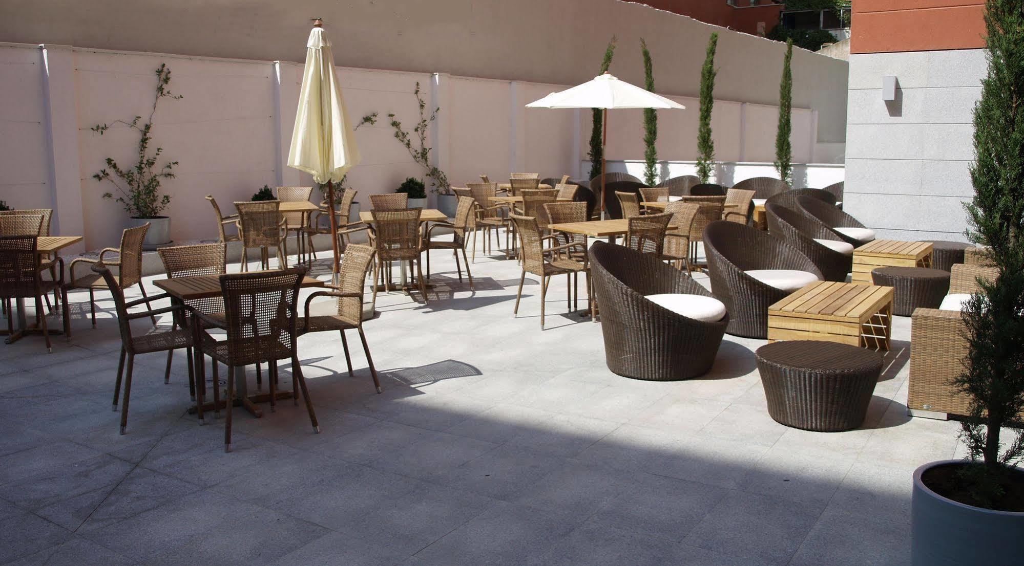 Eco Alcala Suites Мадрид Ресторан фото