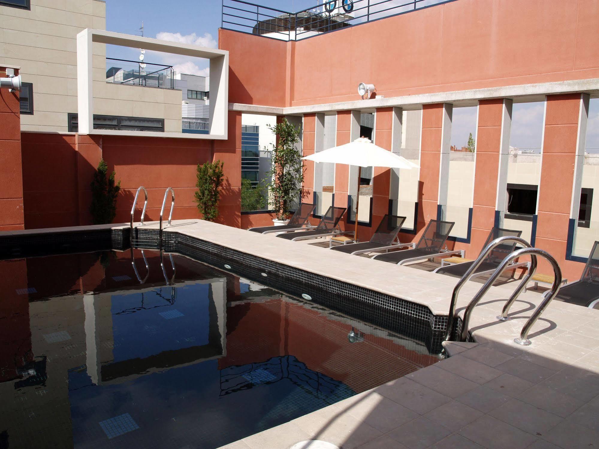 Eco Alcala Suites Мадрид Удобства фото